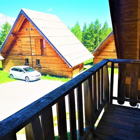 Mitoyen 3 Pieces 7 Pers. Avec Piscine Et Sauna - Les Flocons Du Soleil - Fr-1-504-78 Chalet
